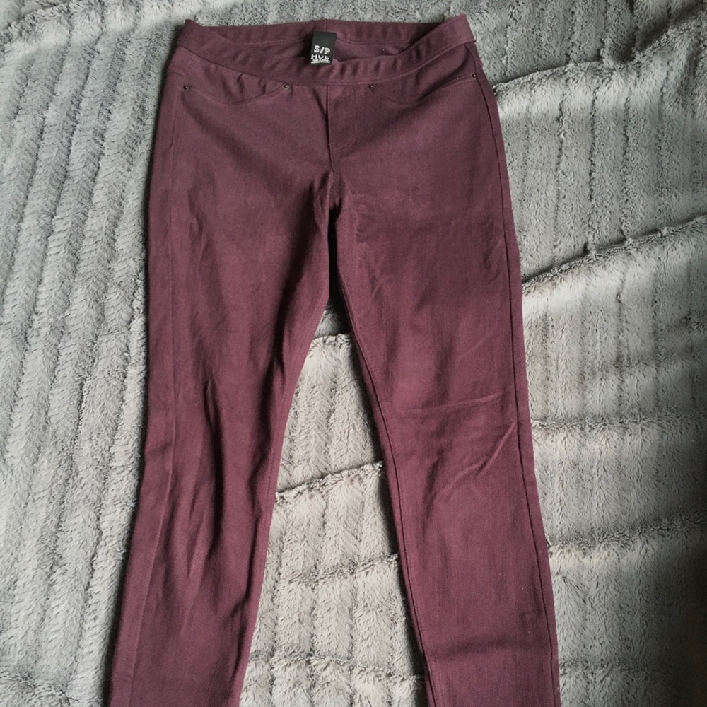 Near New HUE ‘jeggings’ ~ Small ~ Plum/burgundy colour.